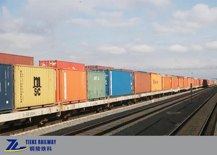 Contenedor de ancho de vía ferroviario de 1000 mm, vagón plano, carga de pago de 55 toneladas, vagón de freno aéreo AAR
